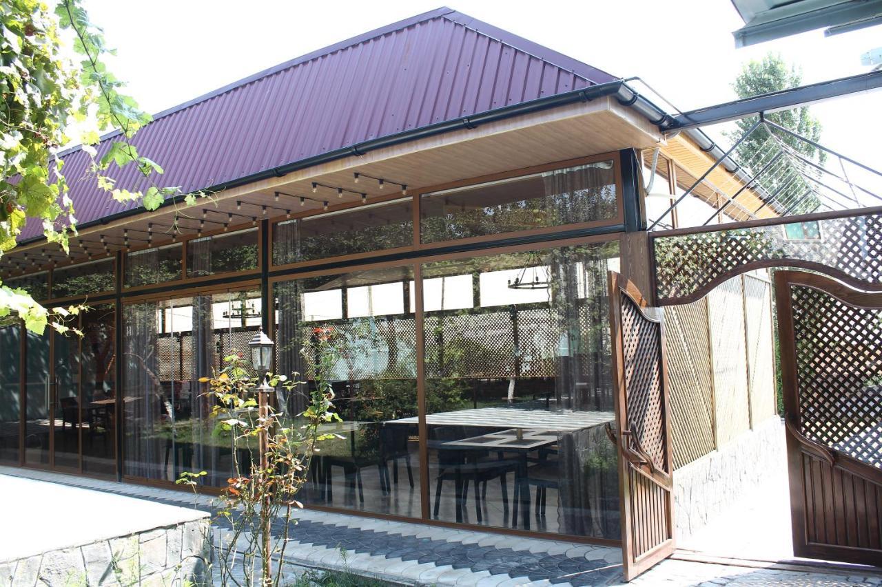 Firuze Hotel & Restaurant Sheki Exterior photo